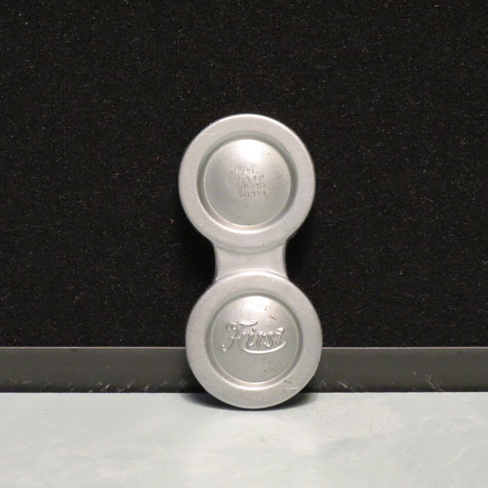 KURIBAYASHI Japan original metal cap for First Reflex 6x6 TLR camera , Rare !